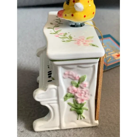 Vintage Schmid Yamada Music Box with Clown Bear & Piano - Picture 8 of 10